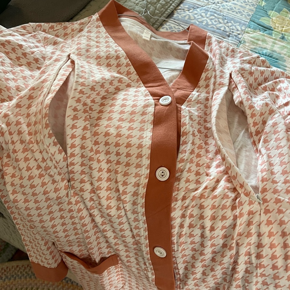 Tan and White Houndstooth Pajama Set - Picture 3 of 3